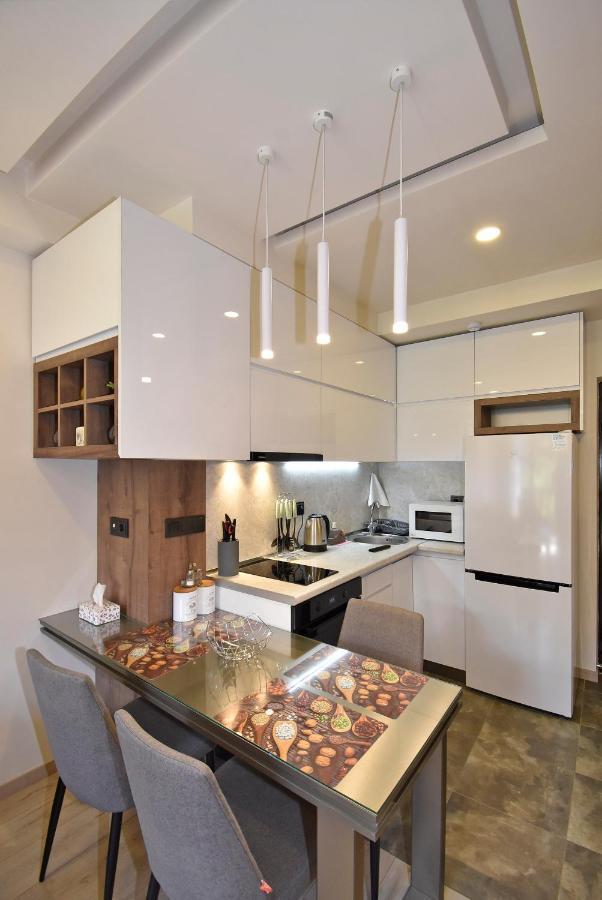 Home4You Apartments On Koghbatsi Ереван Экстерьер фото